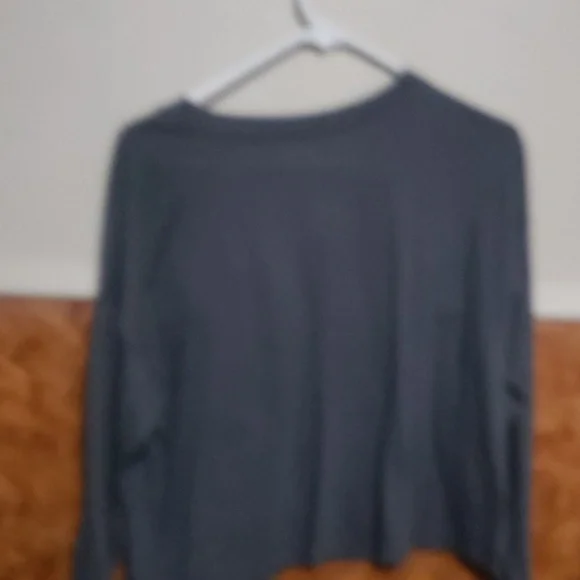 Sweter - Picture 3 of 3